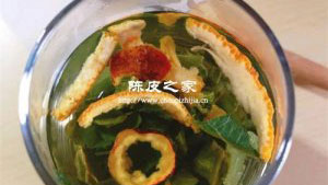 荷叶和陈皮一起煮水喝的功效