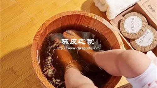 用生姜花椒陈皮艾叶泡脚的功效是什么