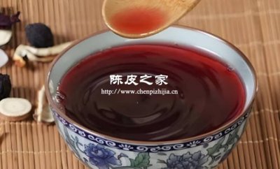 陈皮水的颜色是深红色的对不对，是不是工艺皮