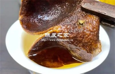 陈皮泡水前要不要洗？90%人忽略的关键步骤