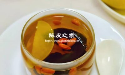 陈皮加雪梨加枸杞泡水喝有什么功效