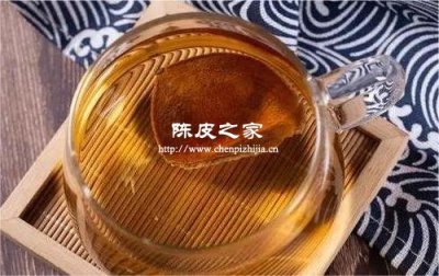 喝陈皮水后舌头发麻是中毒吗？柠碱过敏真相